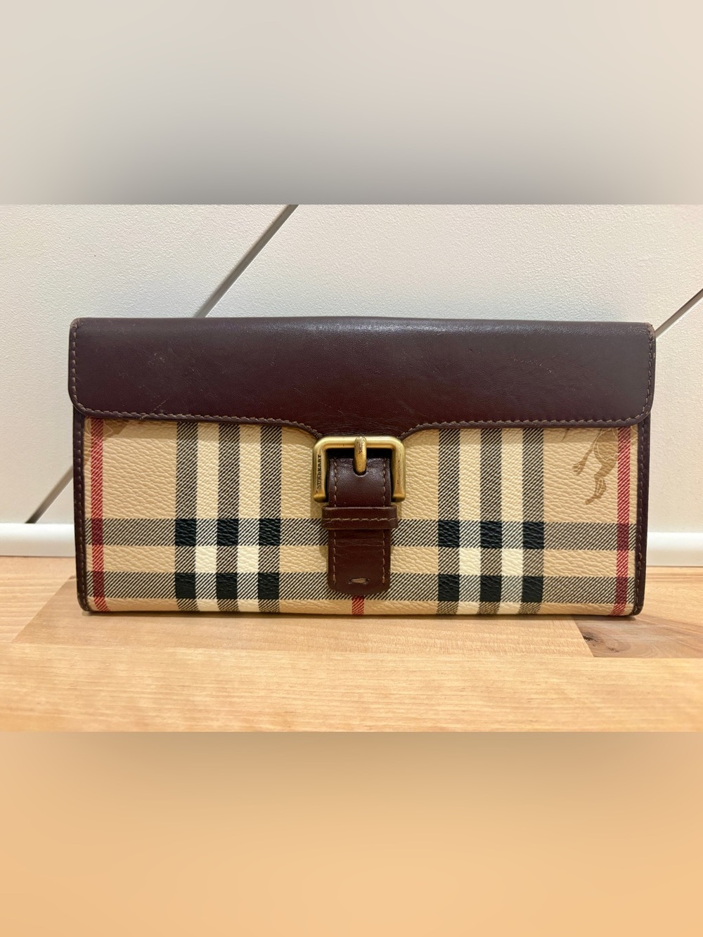 Burberry Canterbury Haymarket Leather Tote Bag and wallet - Picture 8 of 11